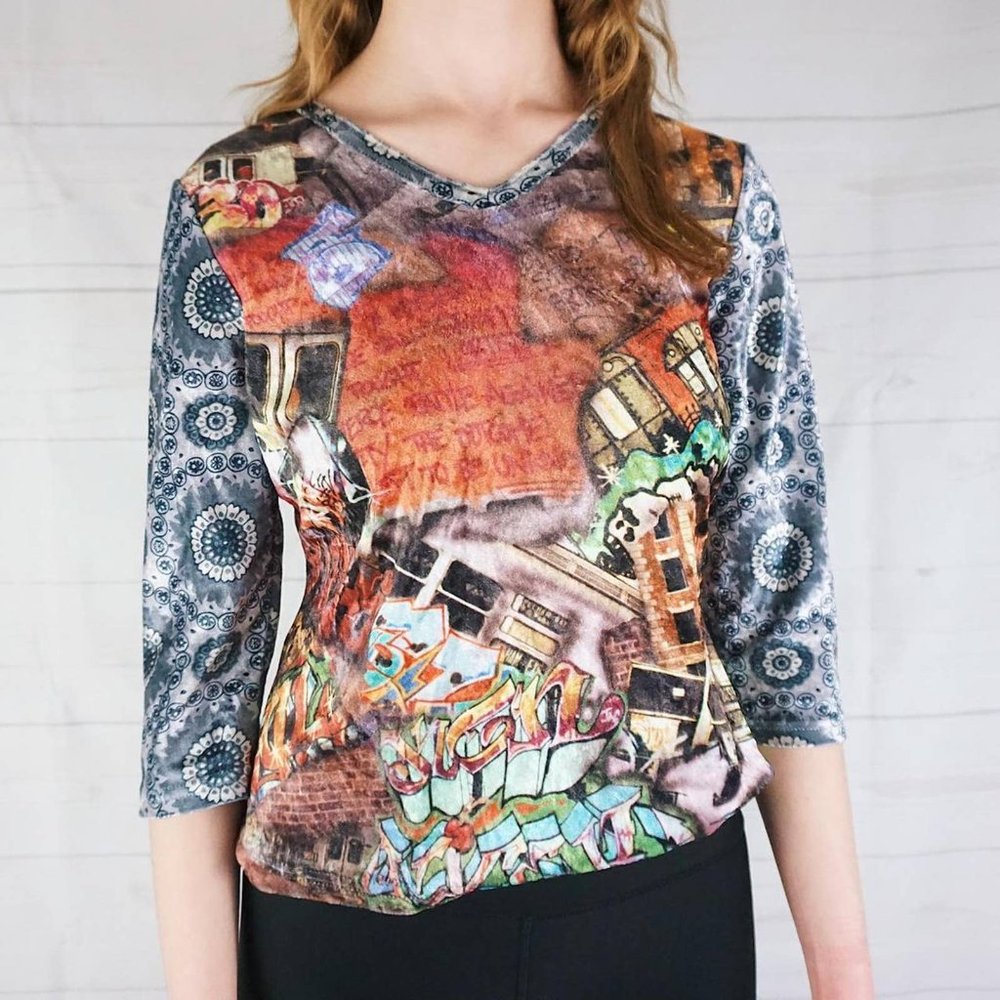 🍓Y2K VELVET GRAPHIC GRAFFITI QUARTER SLEEVE SHIRT🍓 - Picture 4 of 4